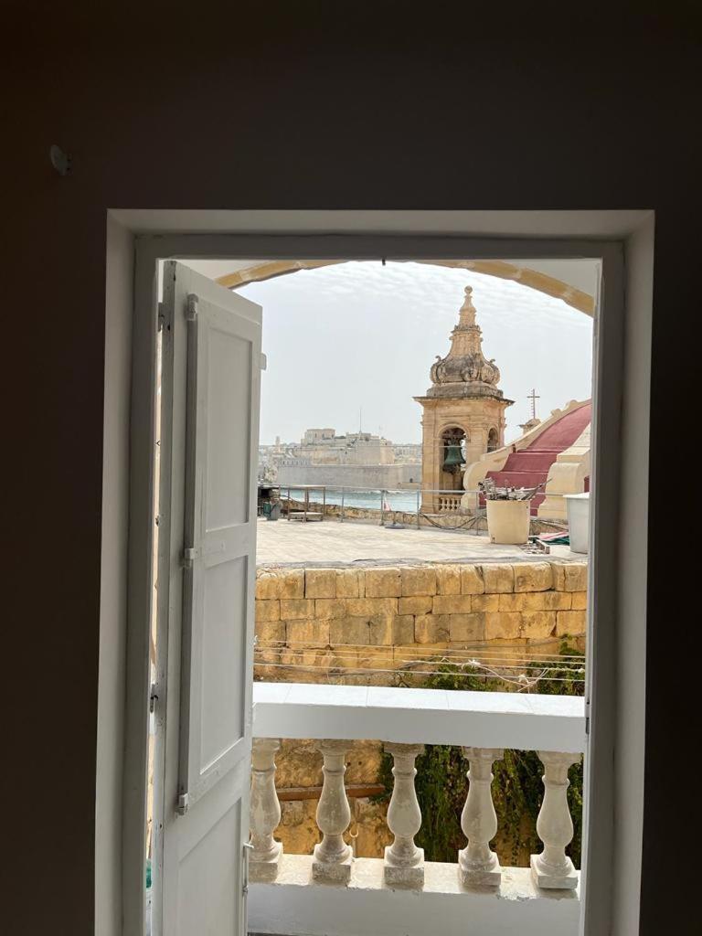 Valletta Heart, 3 외부 사진