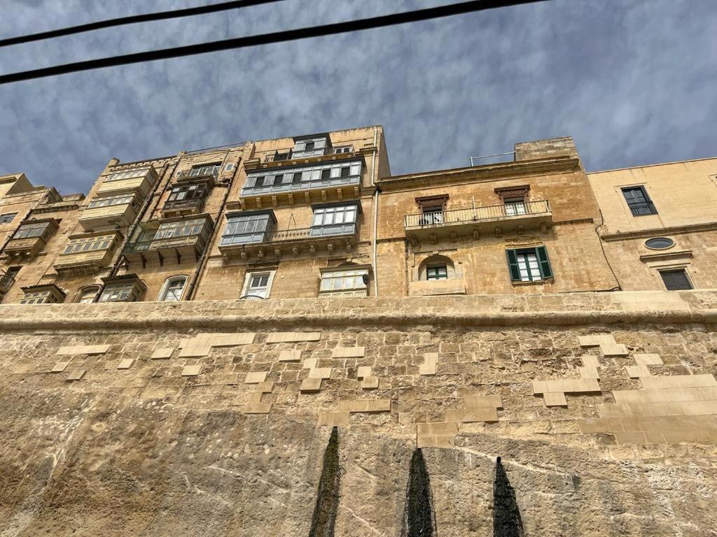 Valletta Heart, 3 외부 사진