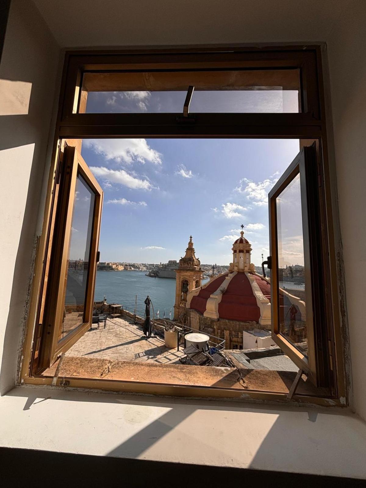 Valletta Heart, 3 외부 사진